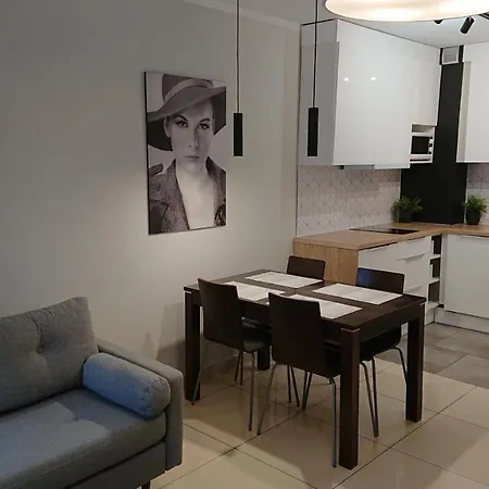 Διαμέρισμα Jantar 3b W Darlowku